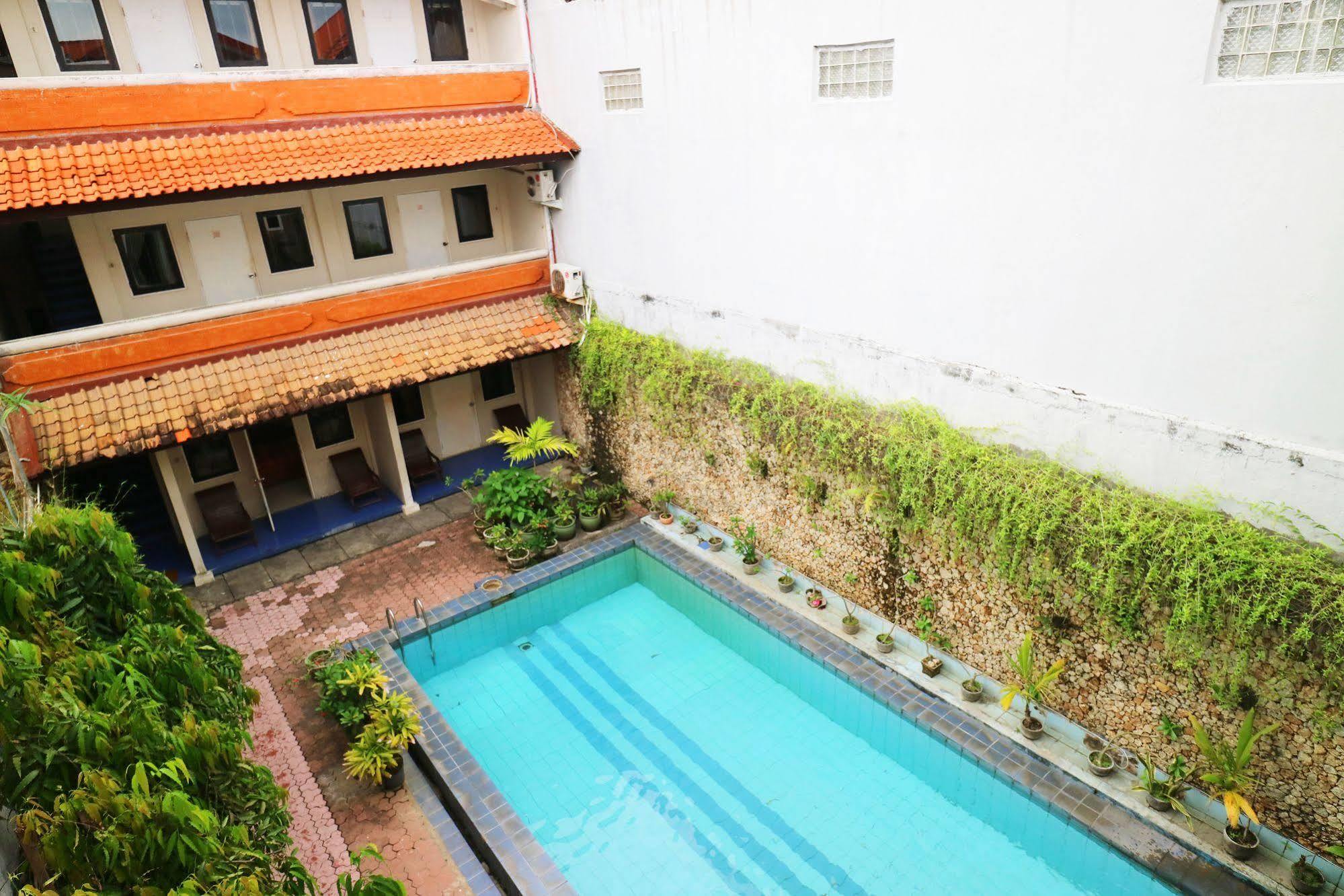 Ayu 2* Sanur (Bali)